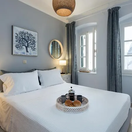 Iv Maisonette *